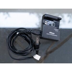 Nikon MH-23 Battery Charger for Nikon EN-EL9a Battery